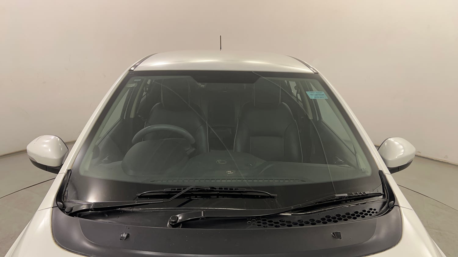 Used 2017 Tata Tigor Revotron XZ Petrol Manual exterior FRONT WINDSHIELD VIEW