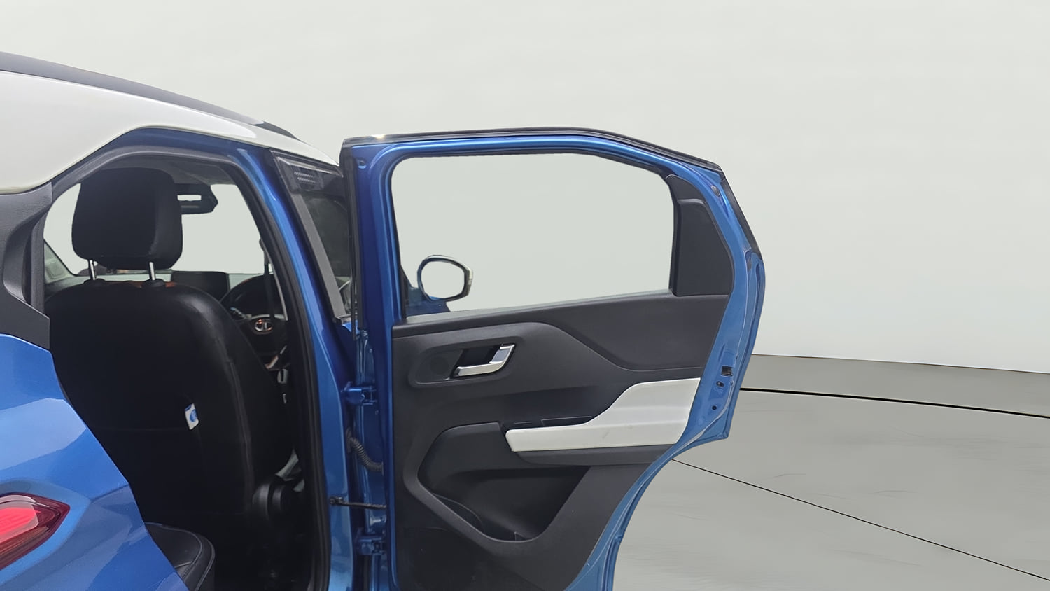 Used 2022 Tata Punch Creative Dual Tone Petrol Manual interior RIGHT REAR DOOR OPEN VIEW