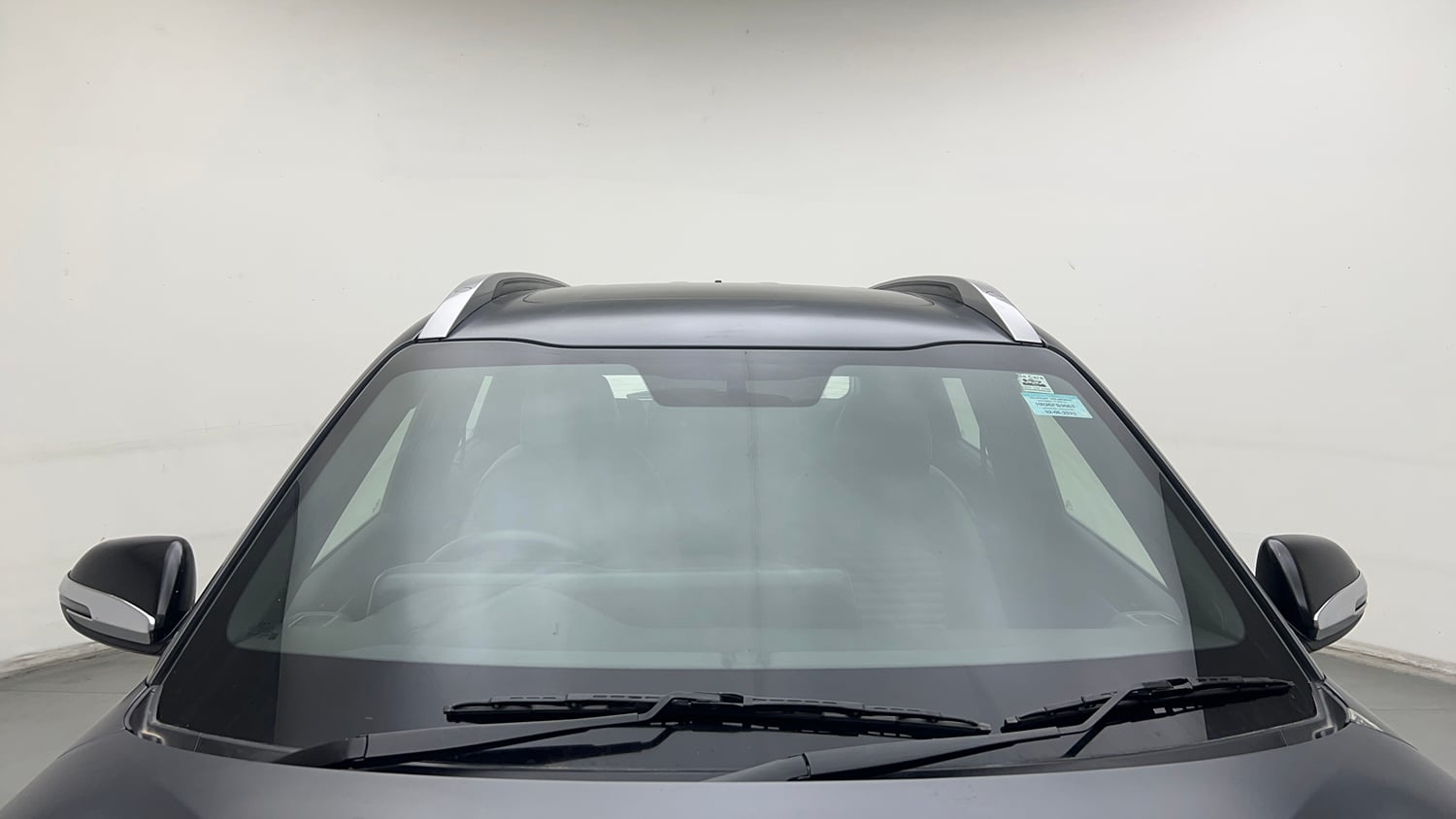 Used 2023 Kia Sonet X Line 1.0 DCT Petrol Automatic exterior FRONT WINDSHIELD VIEW