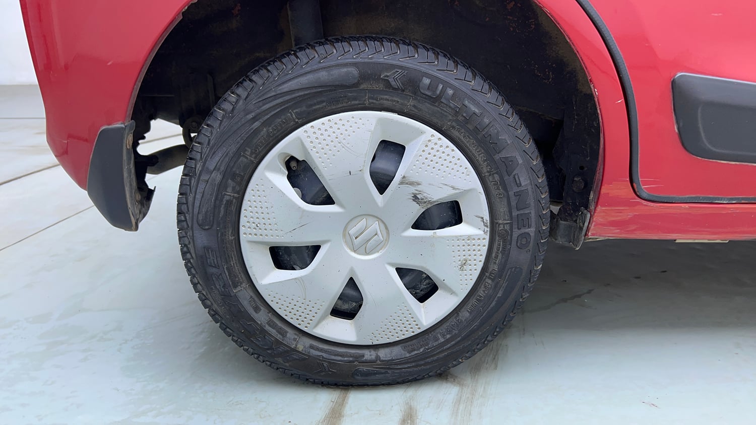 Used 2024 Maruti Suzuki Alto K10 VXi Plus AGS Petrol Automatic tyres RIGHT REAR TYRE RIM VIEW