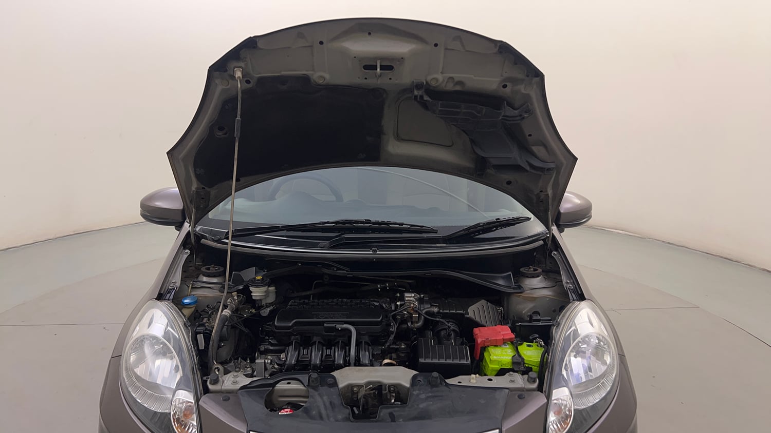 Used 2015 Honda Brio VX AT Petrol Automatic engine ENGINE & BONNET OPEN FRONT VIEW