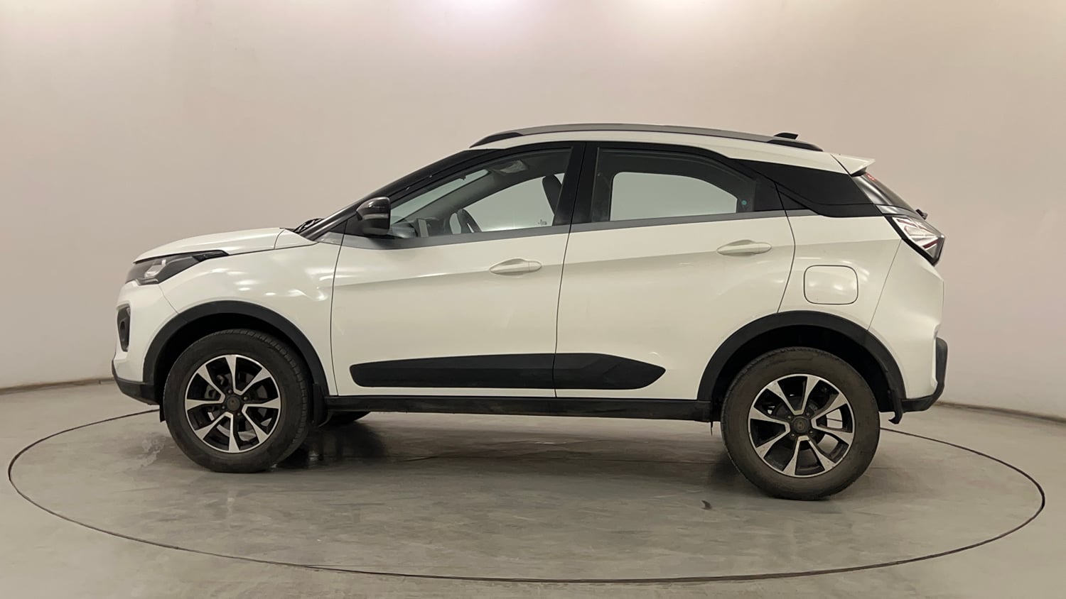 Used 2021 Tata Nexon XZ Plus Diesel Diesel Manual exterior LEFT SIDE VIEW
