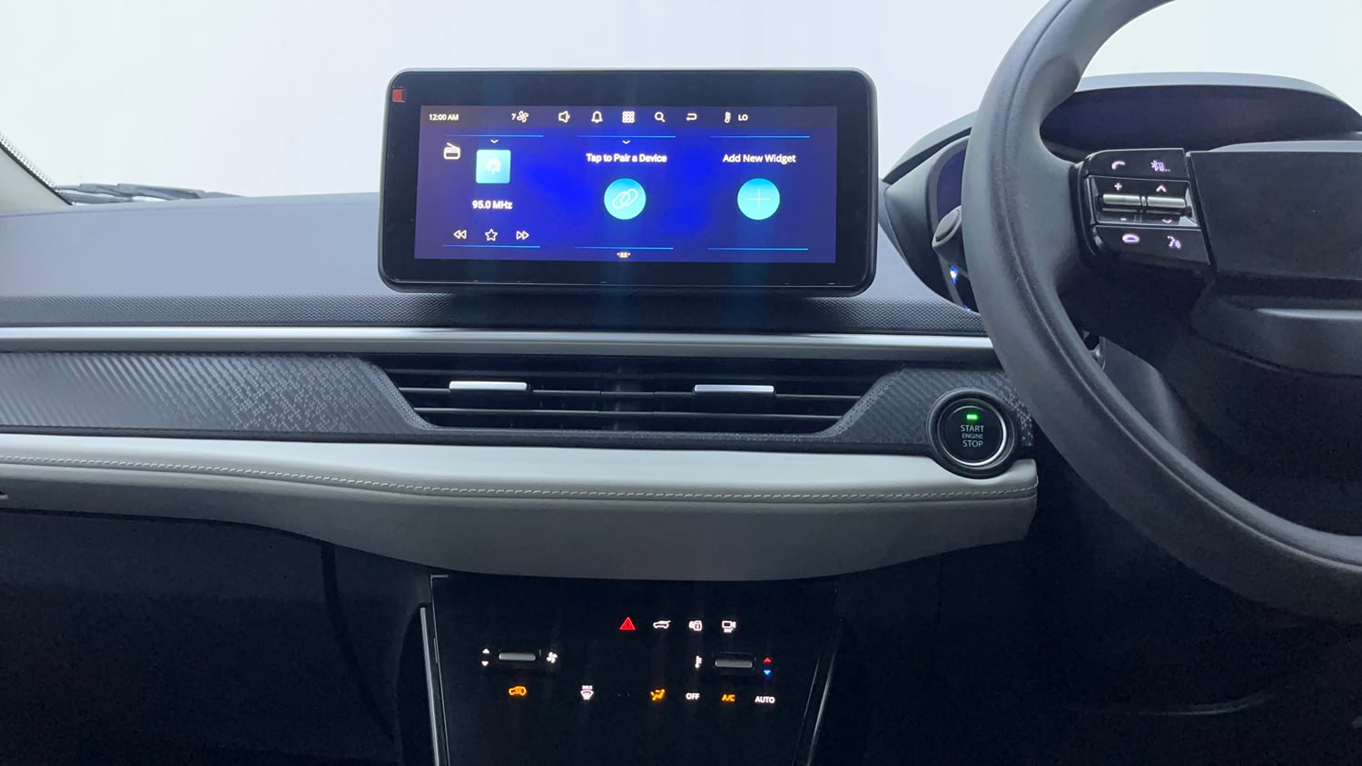 Used 2025 Tata Nexon Creative Plus 1.2 Revotron Petrol 7DCA DT Petrol Automatic interior MUSIC SYSTEM & AC CONTROL VIEW