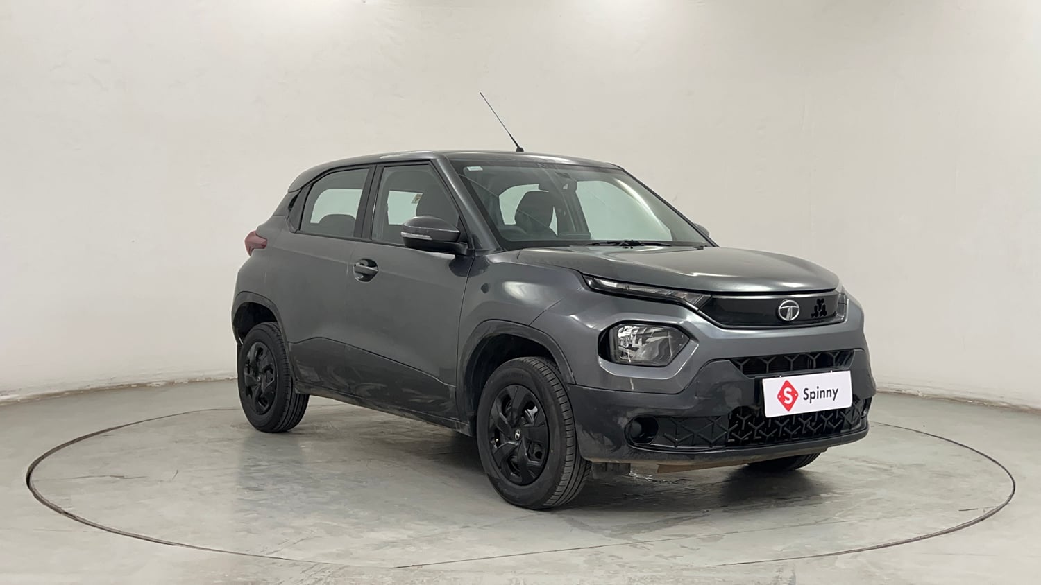 Used 2022 Tata Punch Adventure Rhythm Pack AMT Petrol Automatic exterior RIGHT FRONT CORNER VIEW