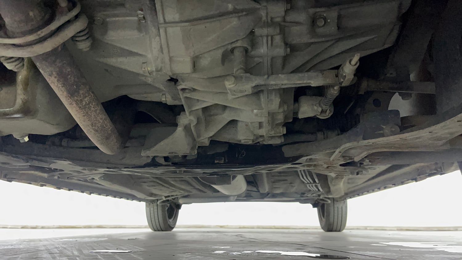 Used 2024 Maruti Suzuki Ignis Delta 1.2 MT Petrol Manual extra FRONT LEFT UNDERBODY VIEW