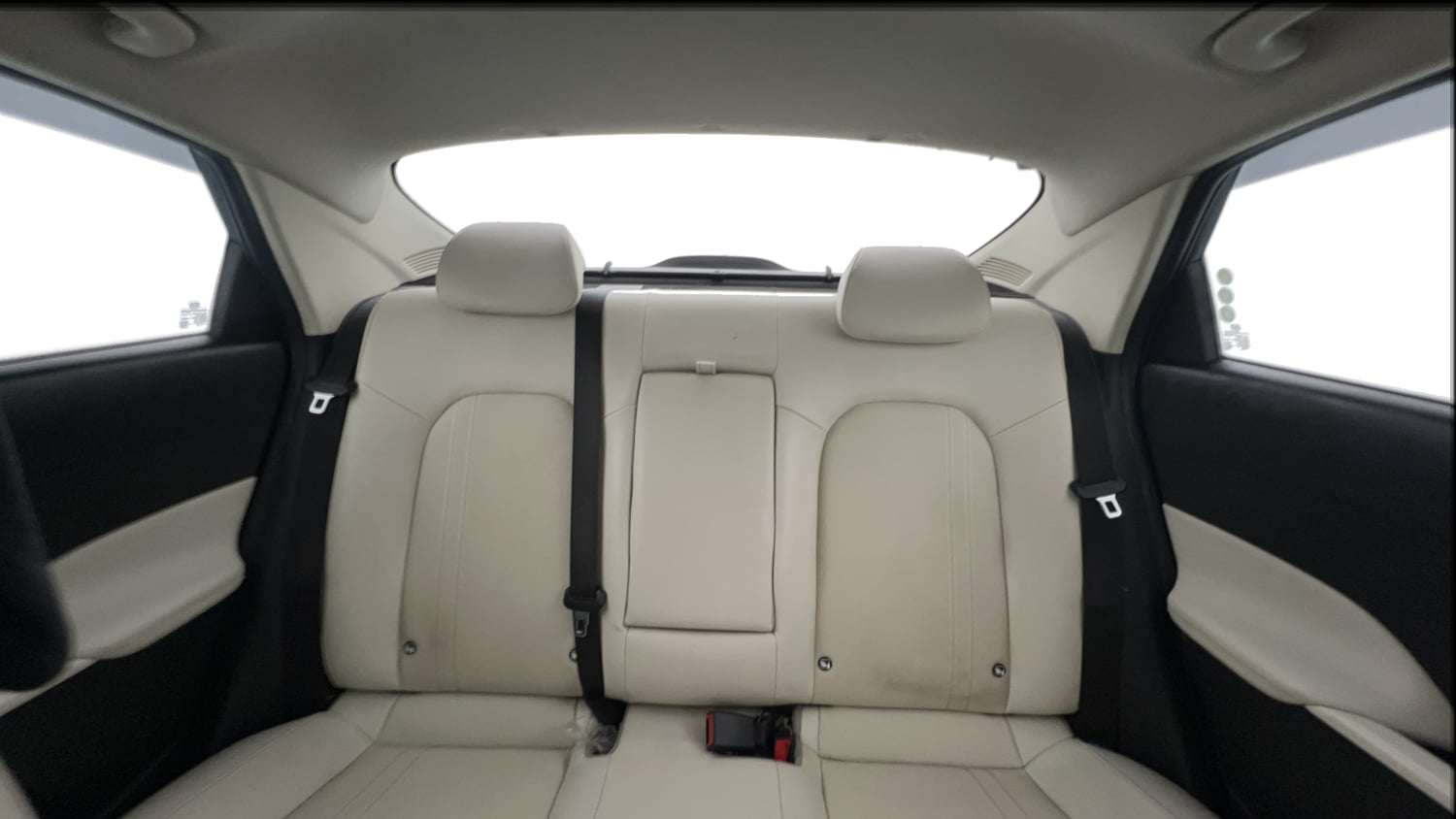 Used 2023 Hyundai Verna SX (O) 1.5 Petrol IVT Petrol Automatic interior REAR SEAT CONDITION VIEW