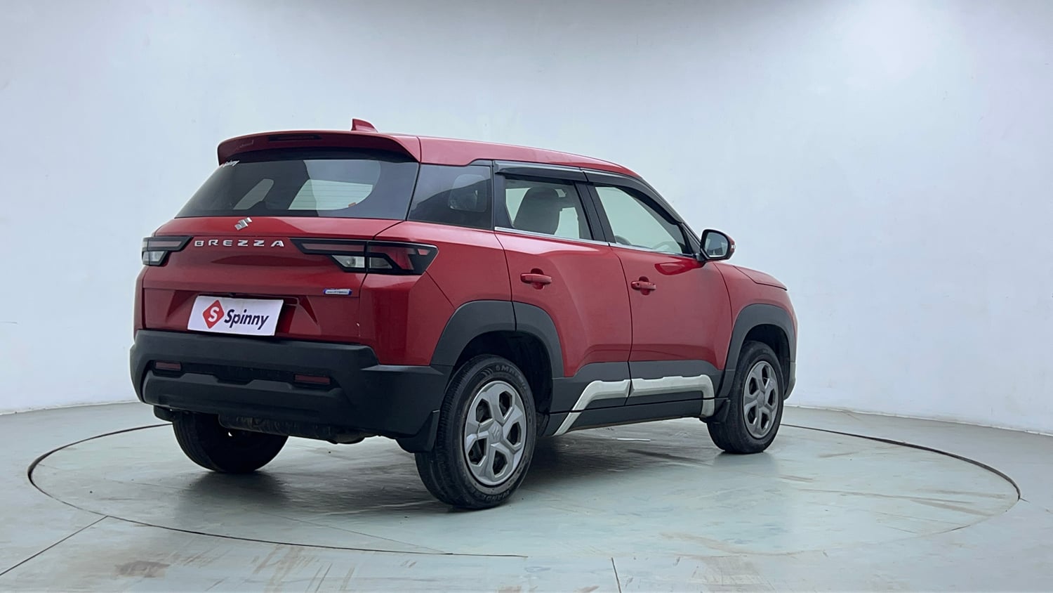 Used 2022 Maruti Suzuki Brezza Vxi AT Petrol Automatic exterior RIGHT REAR CORNER VIEW