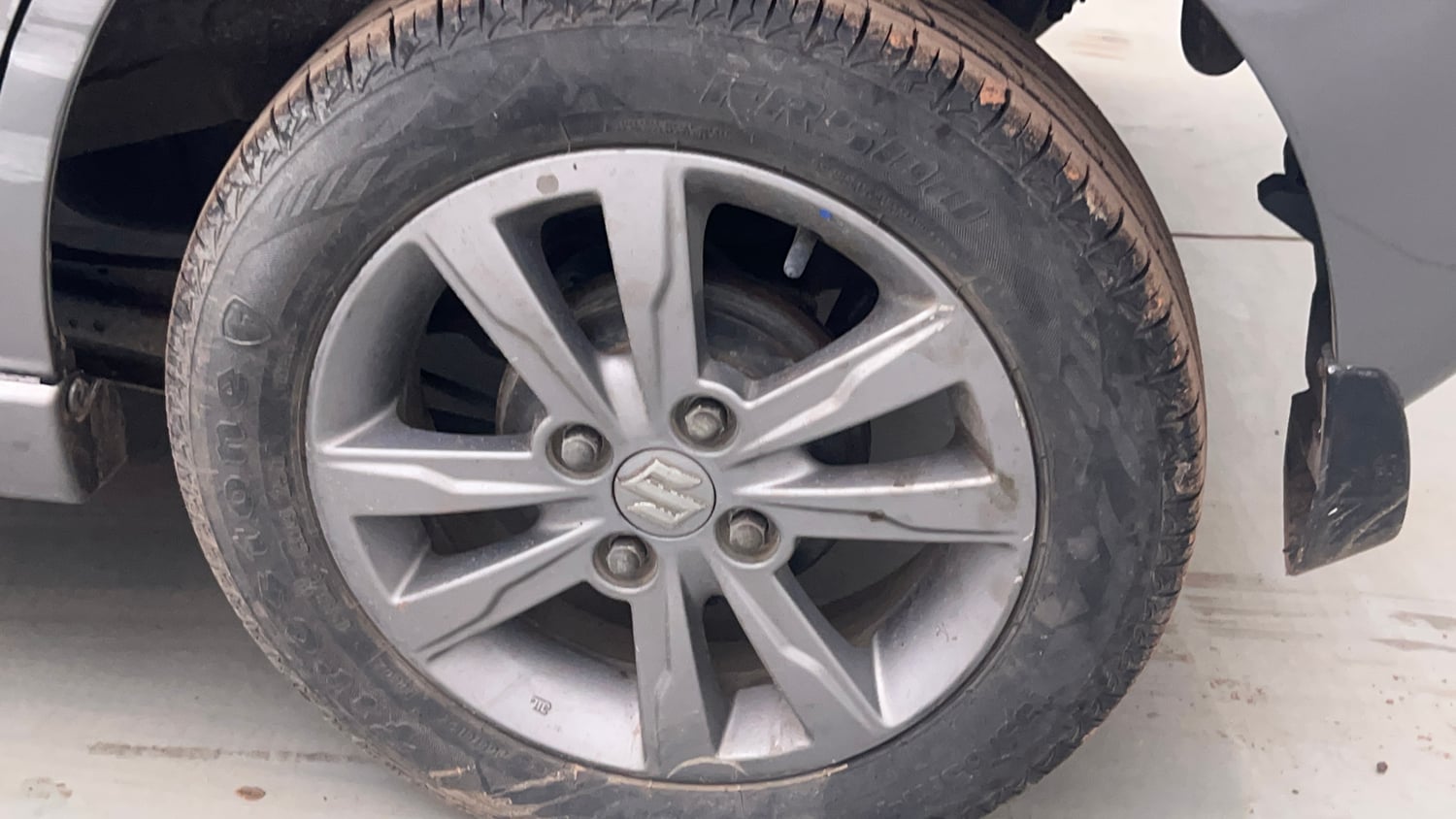 Used 2017 Maruti Suzuki Wagon R VXI+ Petrol Manual tyres LEFT REAR TYRE RIM VIEW