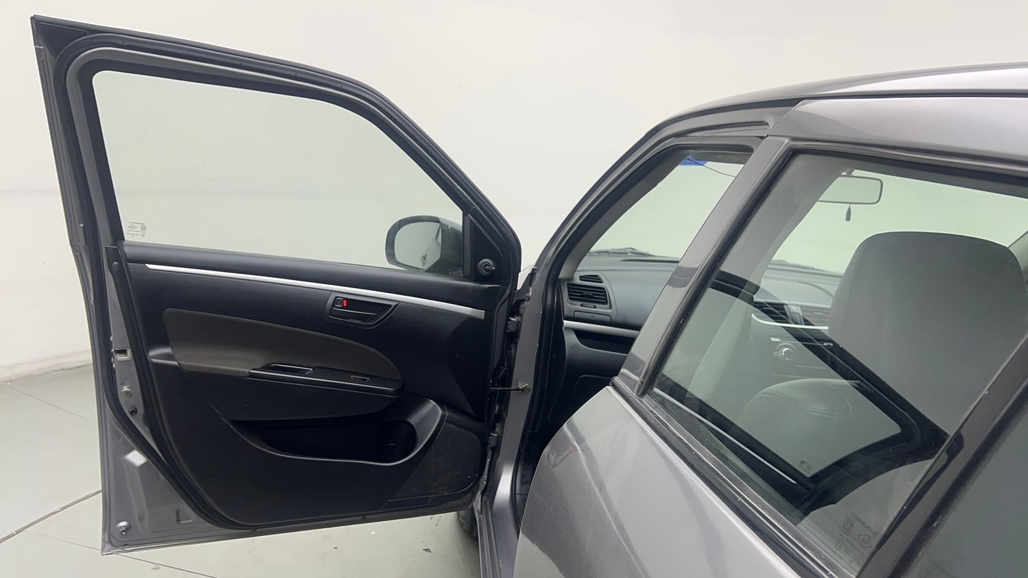 Used 2015 Maruti Suzuki Swift Lxi (O) Petrol Manual interior LEFT FRONT DOOR OPEN VIEW