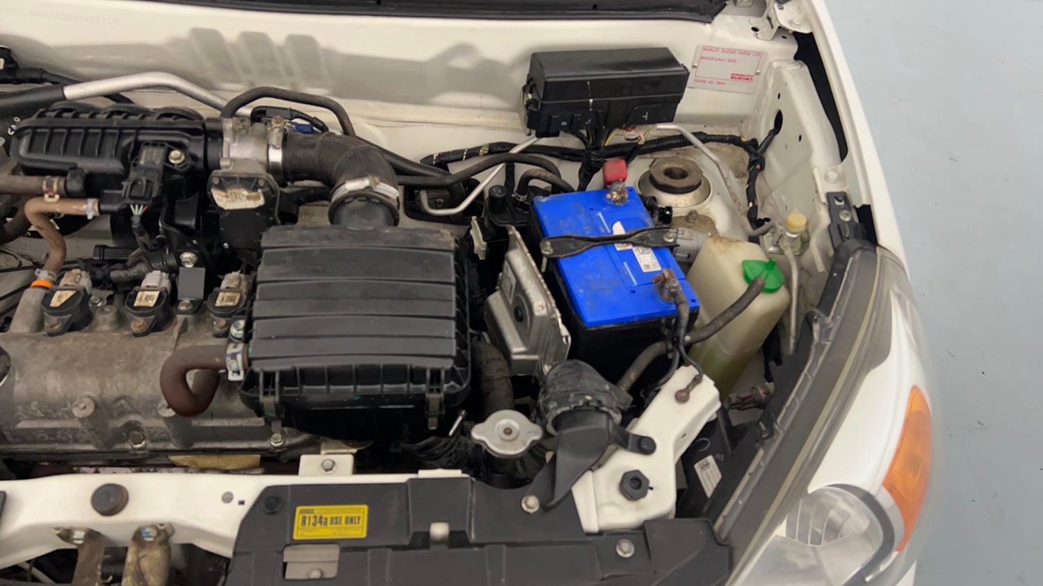 Used 2021 Maruti Suzuki Alto 800 VXi Petrol Manual engine ENGINE LEFT SIDE VIEW