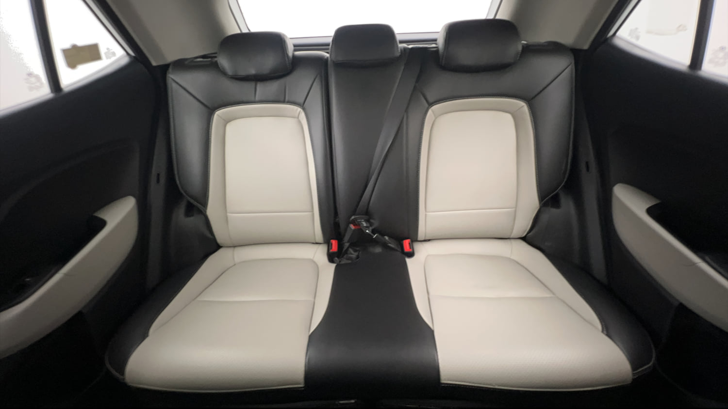 Used 2024 Hyundai Venue SX 1.2 Petrol Petrol Manual interior REAR SEAT CONDITION VIEW