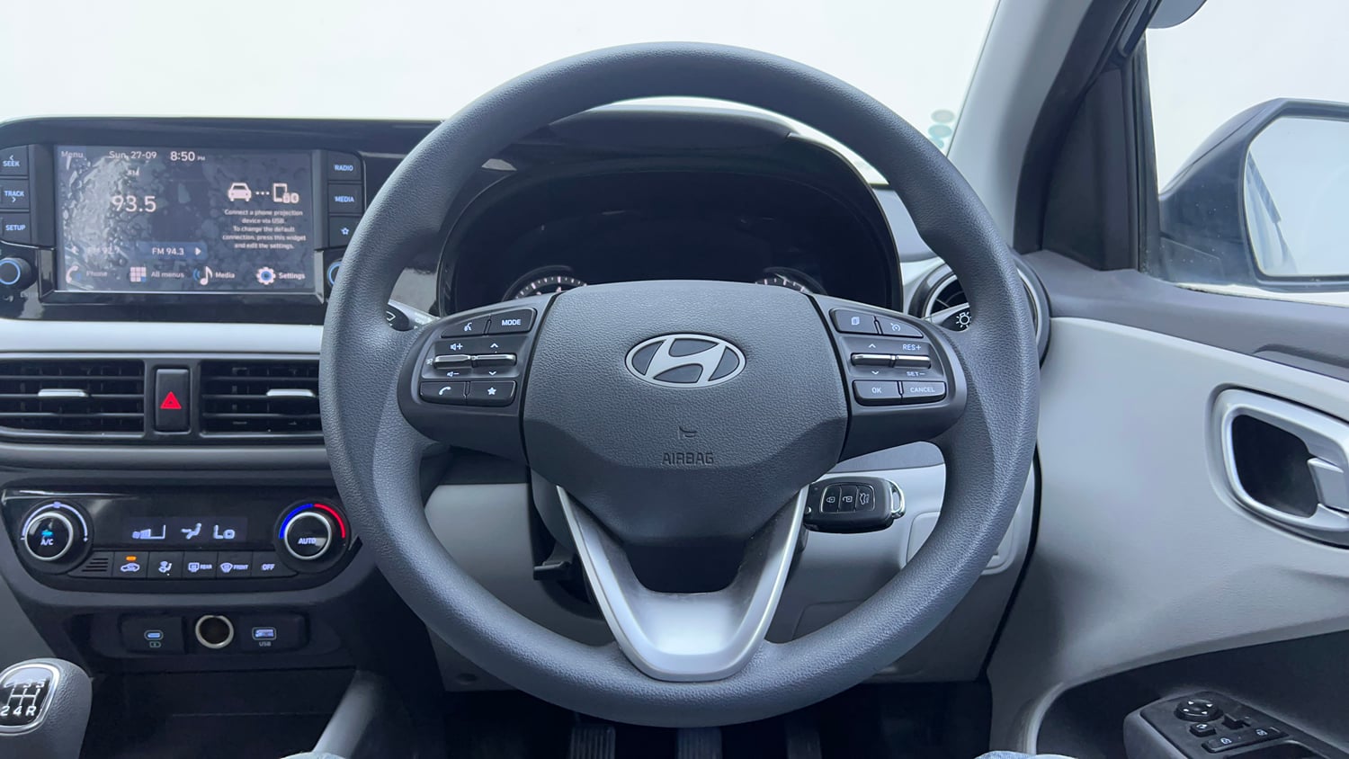 Used 2024 Hyundai Grand i10 Nios Sportz 1.2 Kappa VTVT Petrol Manual interior STEERING VIEW