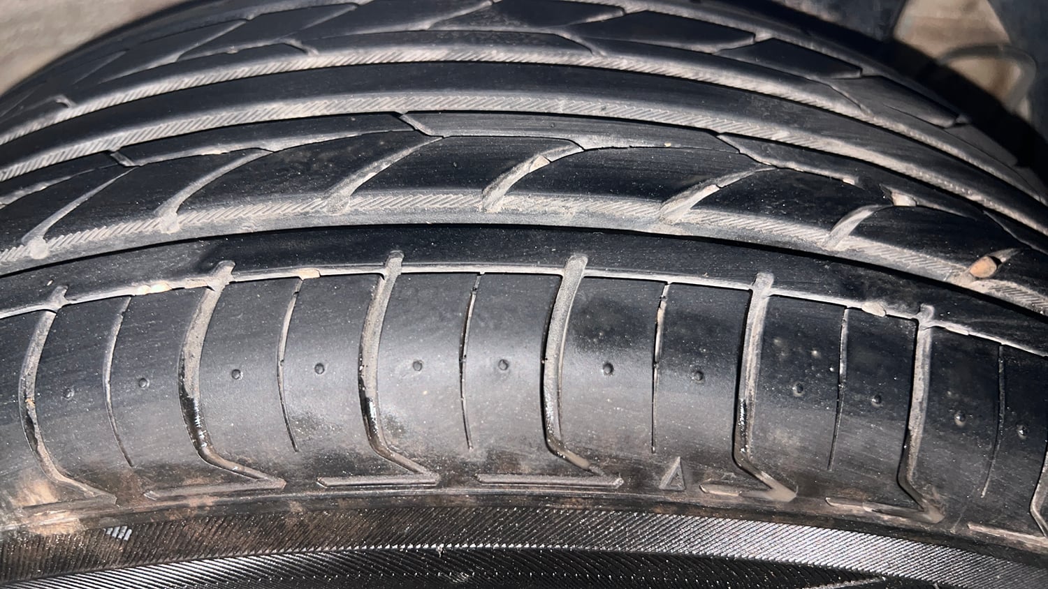 Used 2018 Hyundai Elite i20 Asta 1.2 Petrol Manual tyres LEFT REAR TYRE TREAD VIEW