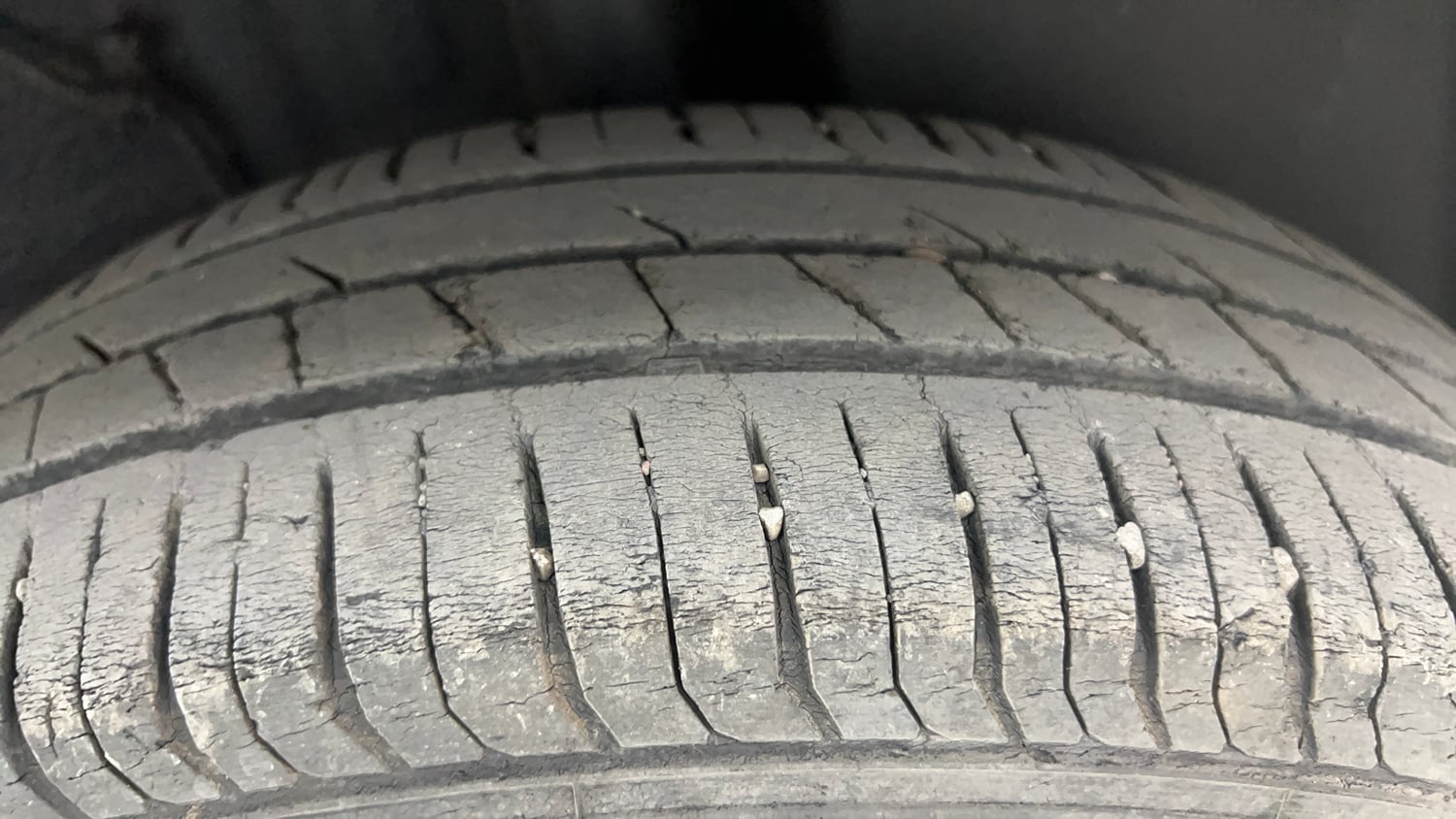 Used 2023 Tata Punch Adventure MT Petrol Manual tyres LEFT REAR TYRE TREAD VIEW