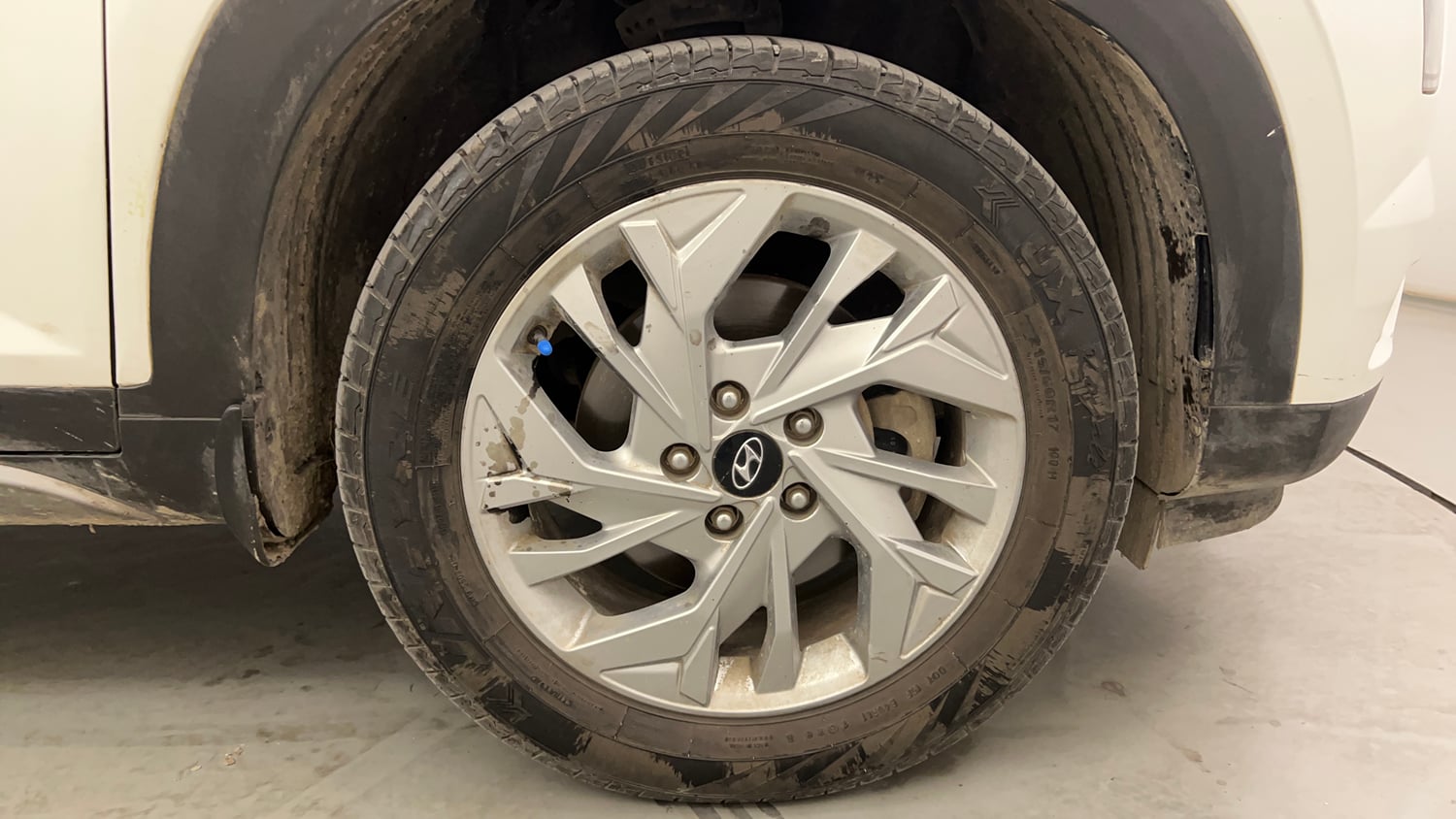 Used 2023 Hyundai Creta SX 1.5 Diesel Diesel Manual tyres RIGHT FRONT TYRE RIM VIEW