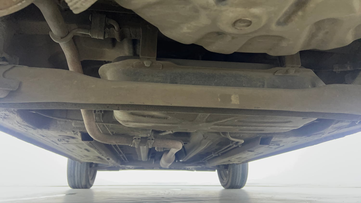 Used 2022 Renault Kiger RXT MT Petrol Manual extra REAR UNDERBODY VIEW (TAKEN FROM REAR)