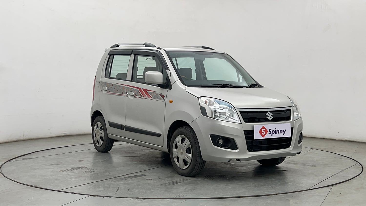 Used 2017 Maruti Suzuki Wagon R VXI Petrol Manual exterior RIGHT FRONT CORNER VIEW