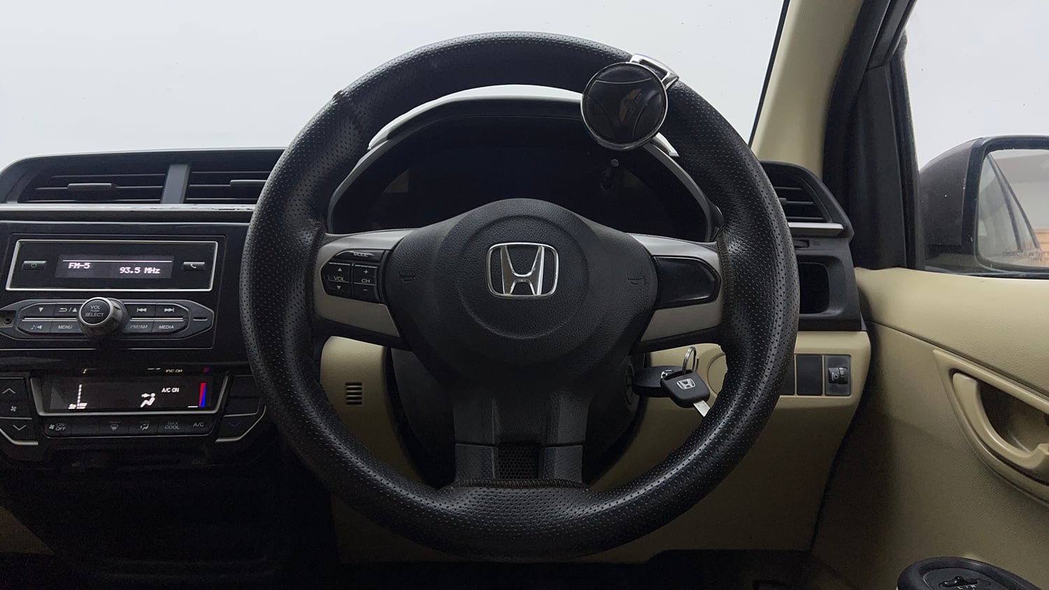 Used 2017 Honda Amaze 1.2 S i-VTEC Petrol Manual interior STEERING VIEW