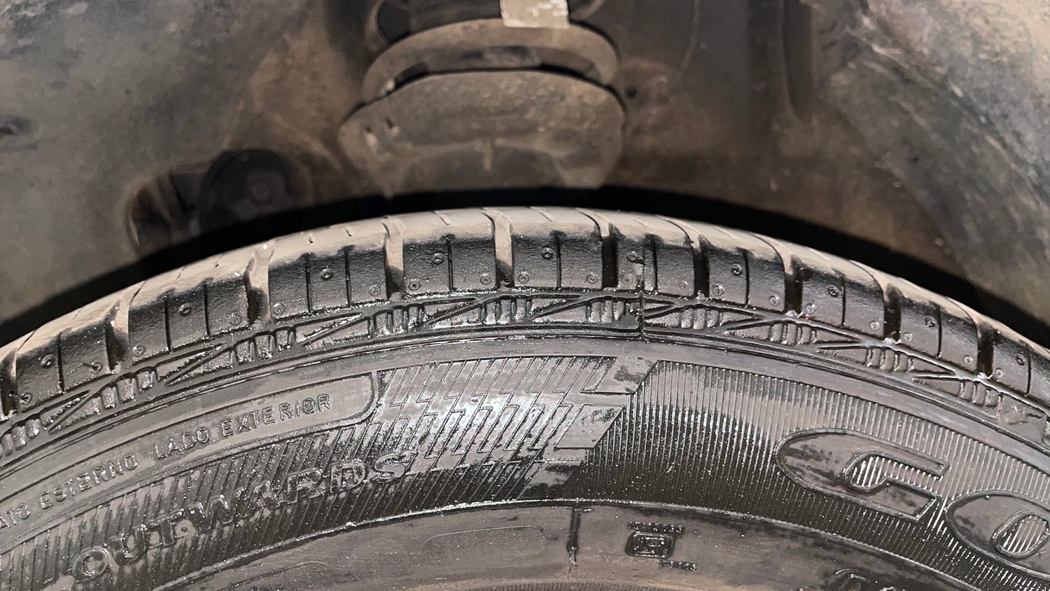 Used 2022 Hyundai Aura S 1.2 CNG Cng Manual tyres LEFT FRONT TYRE TREAD VIEW