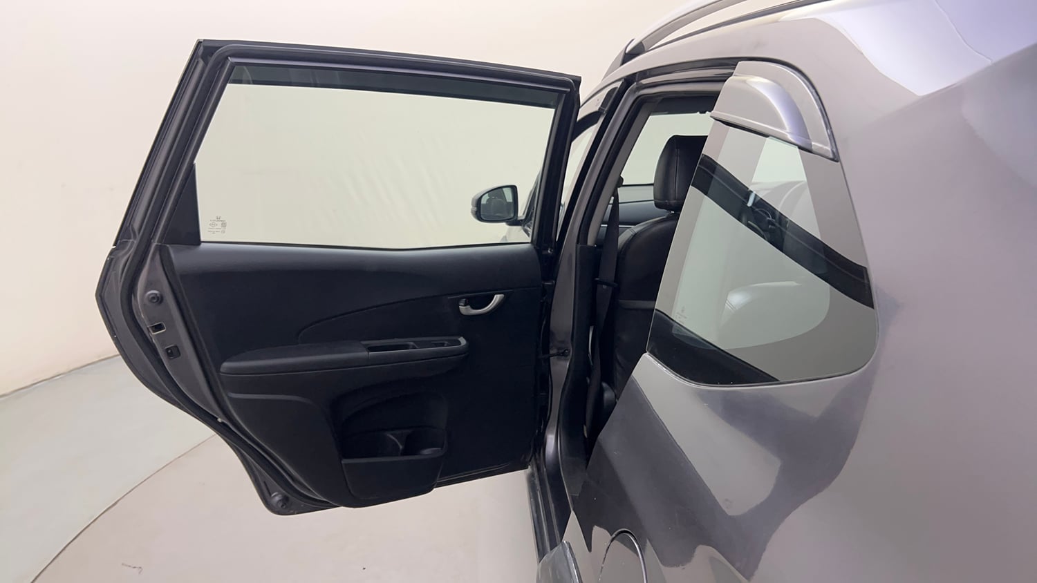 Used 2018 Honda BR-V V Petrol Petrol Manual interior LEFT REAR DOOR OPEN VIEW
