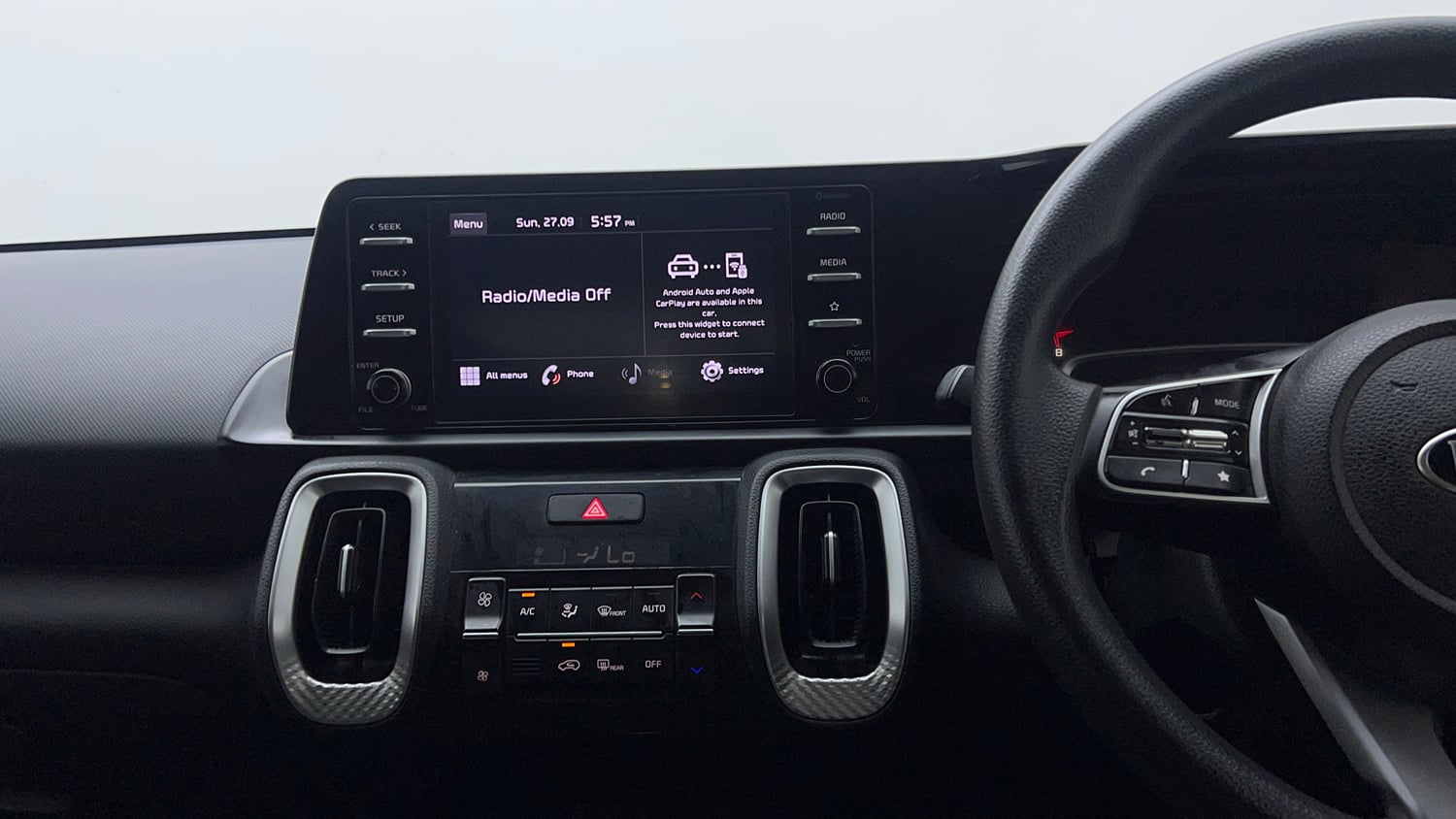 Used 2020 Kia Sonet HTX Plus 1.0 iMT Petrol Manual interior MUSIC SYSTEM & AC CONTROL VIEW