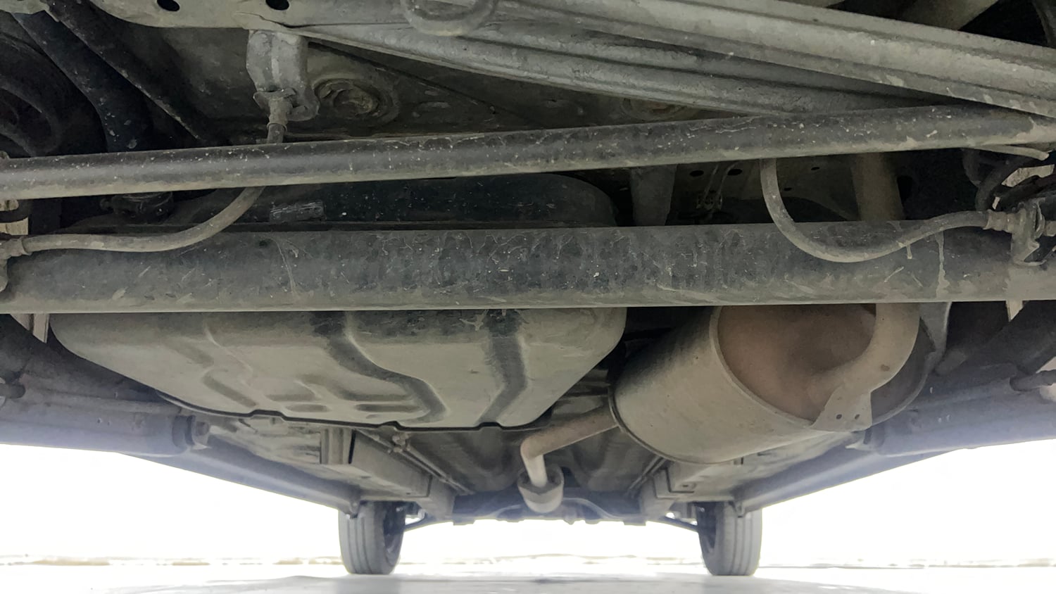 Used 2014 Maruti Suzuki Wagon R VXI Petrol Manual extra REAR UNDERBODY VIEW (TAKEN FROM REAR)