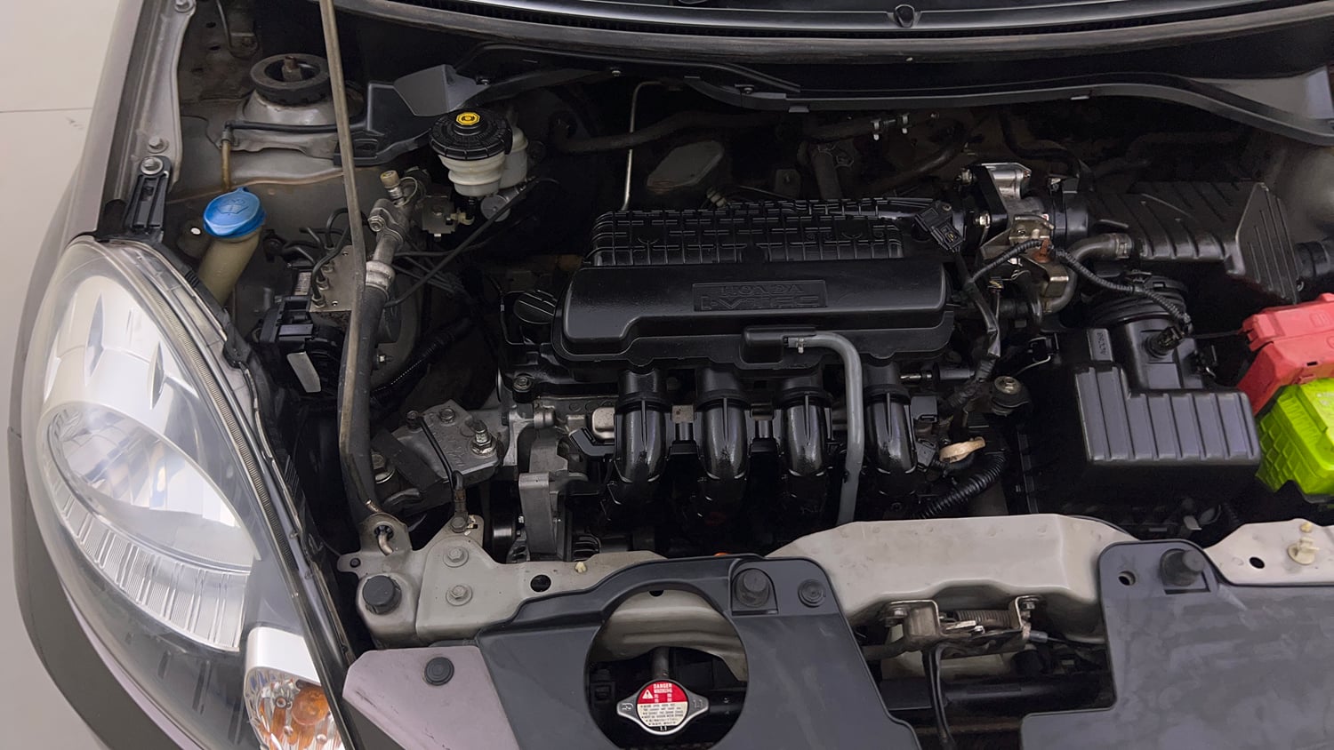 Used 2015 Honda Brio VX AT Petrol Automatic engine ENGINE RIGHT SIDE VIEW