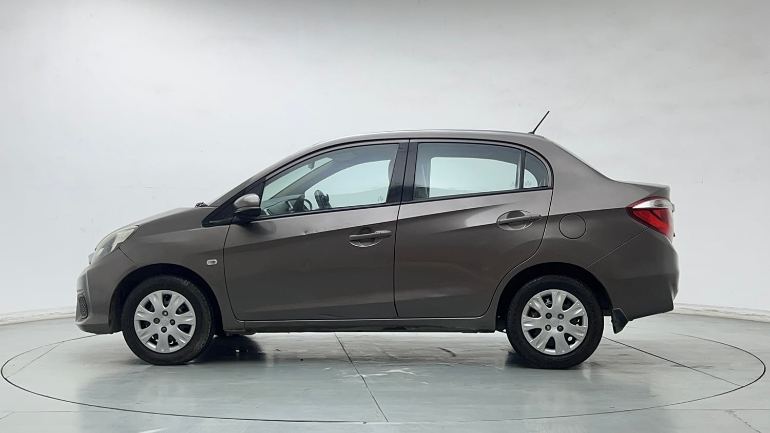 Used 2017 Honda Amaze 1.2 S i-VTEC Petrol Manual exterior LEFT SIDE VIEW