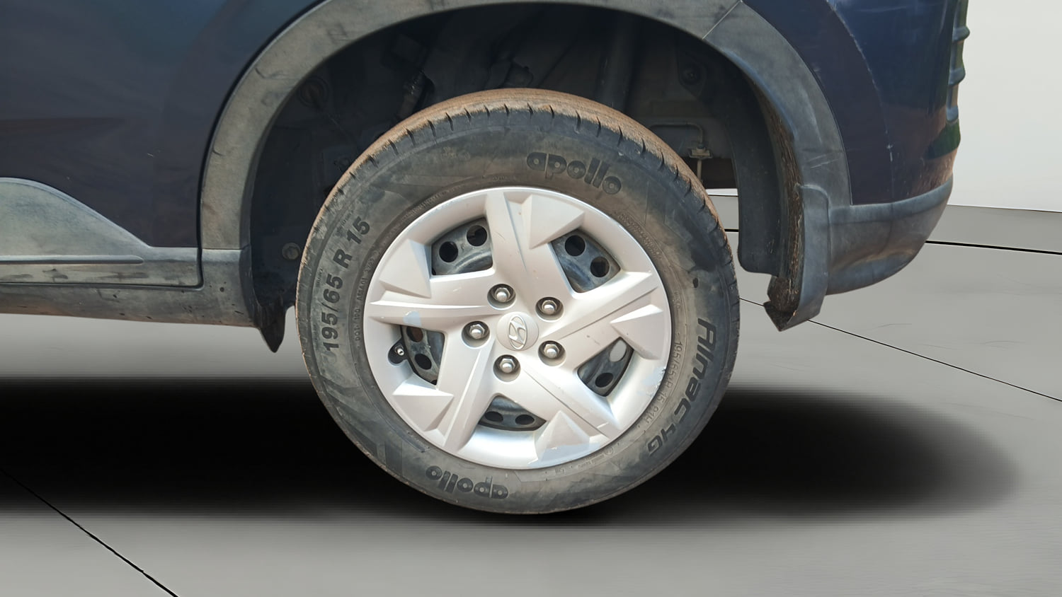 Used 2022 Hyundai Venue S 1.2 Petrol Petrol Manual tyres LEFT REAR TYRE RIM VIEW