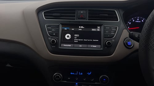 Used 2020 Hyundai Elite i20 Asta 1.2 (O) Petrol Manual interior MUSIC SYSTEM & AC CONTROL VIEW