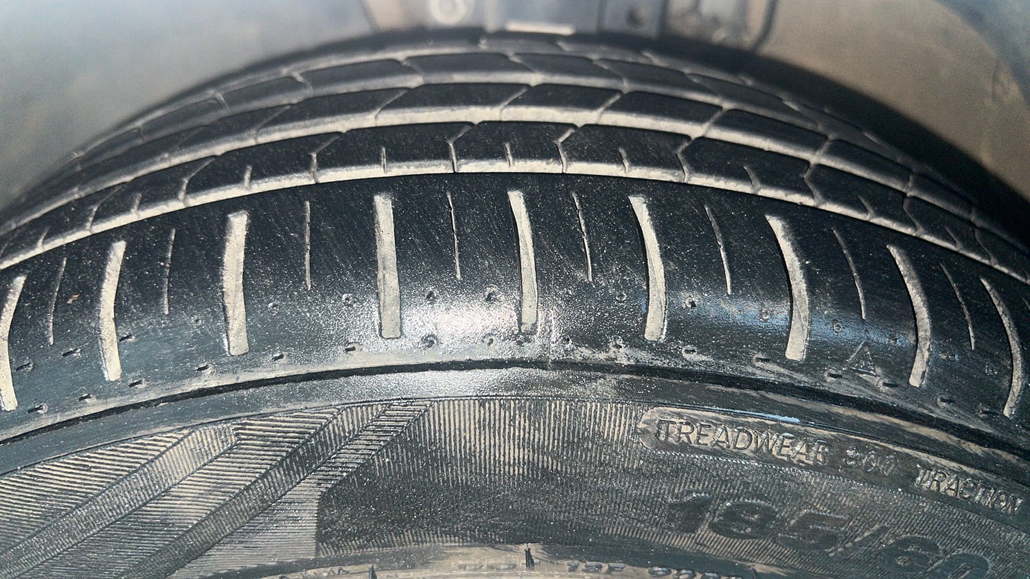 Used 2021 Skoda Rapid New Active 1.0 TSI AT Petrol Automatic tyres LEFT FRONT TYRE TREAD VIEW