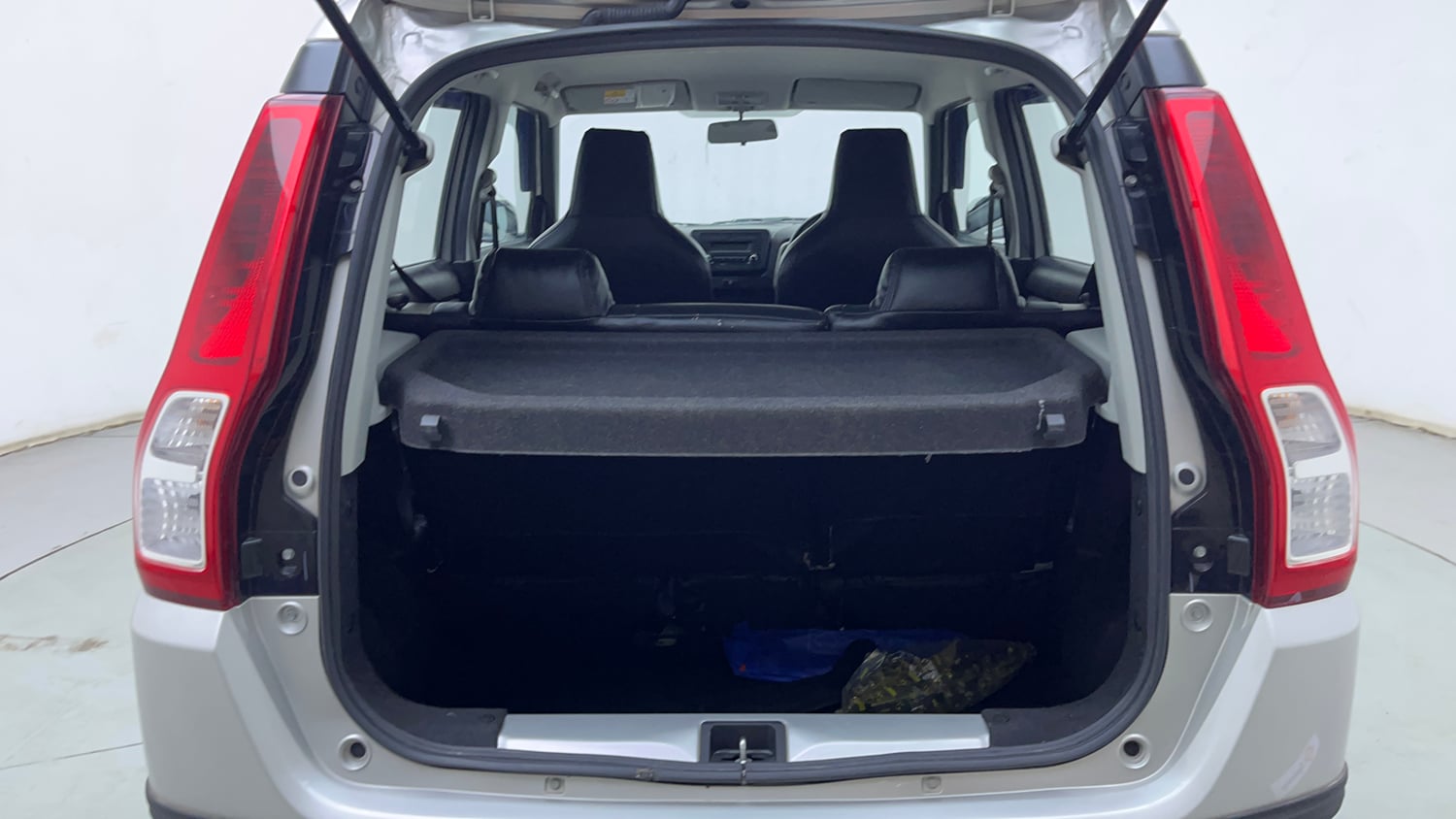 Used 2024 Maruti Suzuki Wagon R VXI 1.0 AGS Petrol Automatic interior DICKY INSIDE VIEW
