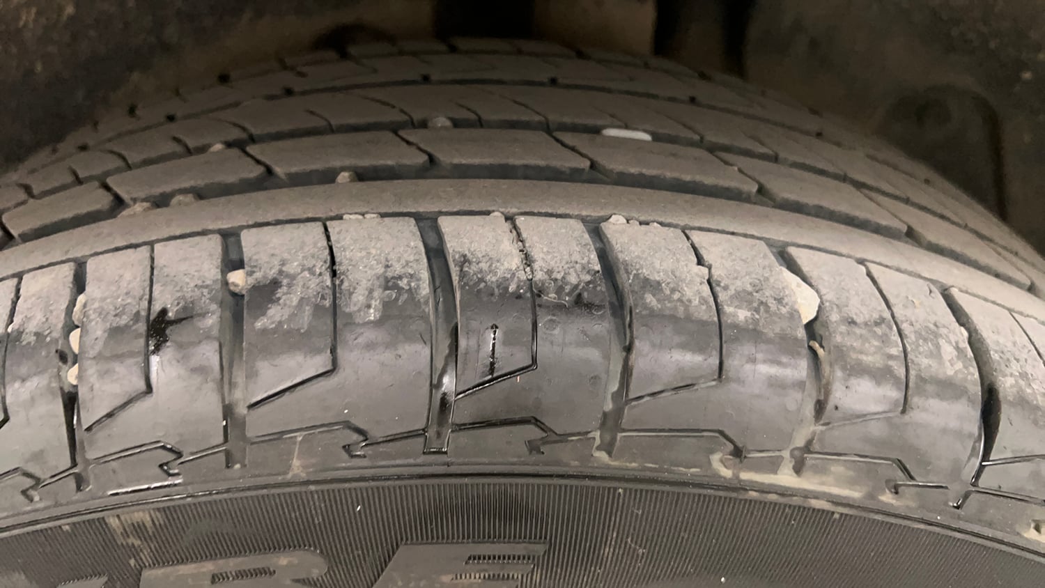 Used 2023 Hyundai Creta SX 1.5 Diesel Diesel Manual tyres LEFT REAR TYRE TREAD VIEW