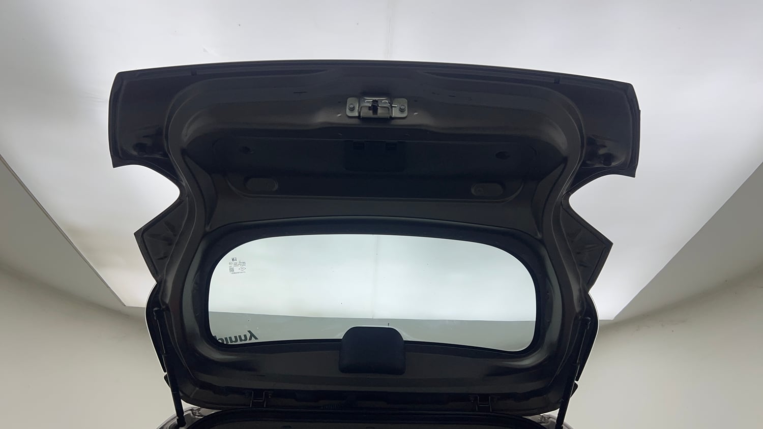 Used 2018 Renault Kwid 1.0 RXT AMT Opt Petrol Automatic interior DICKY DOOR OPEN VIEW