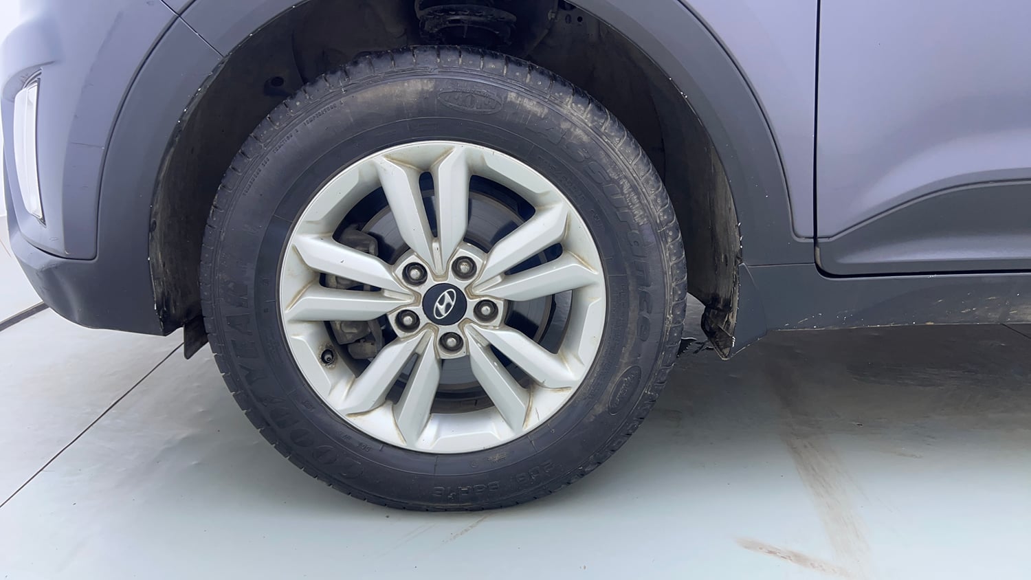 Used 2016 Hyundai Creta 1.6 SX Plus Petrol Petrol Manual tyres LEFT FRONT TYRE RIM VIEW