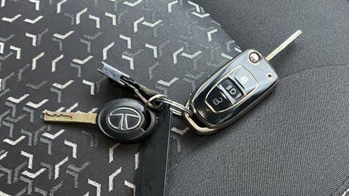 Used 2023 Tata Tiago XTA Petrol Automatic extra CAR KEY VIEW