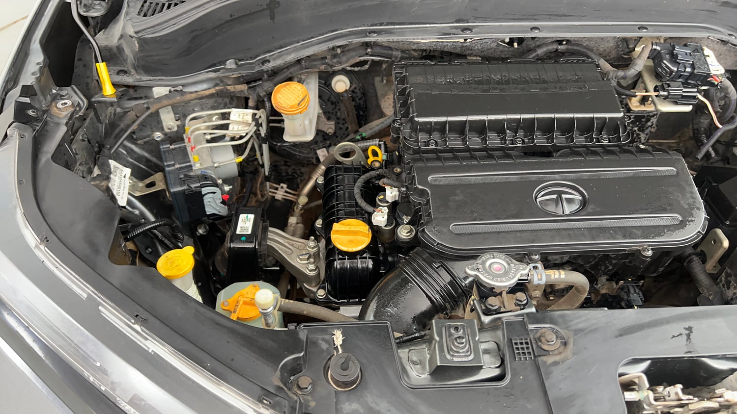 Used 2022 Tata Punch Adventure Rhythm Pack AMT Petrol Automatic engine ENGINE RIGHT SIDE VIEW