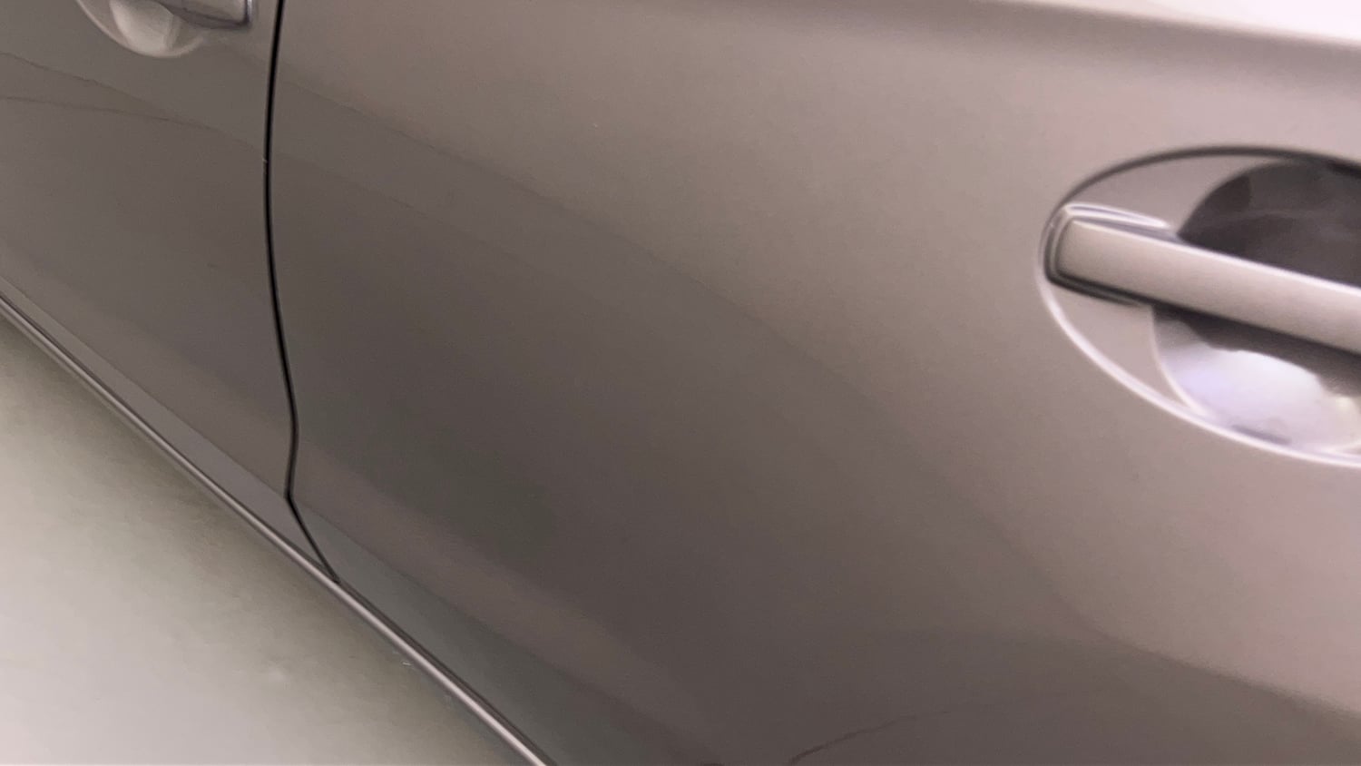 Used 2015 Honda Brio VX AT Petrol Automatic dents MINOR SCRATCH