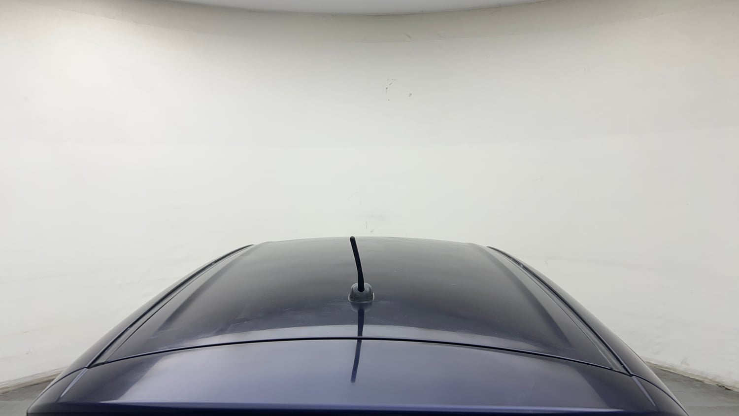 Used 2021 Maruti Suzuki Swift VXi Petrol Manual exterior EXTERIOR ROOF VIEW