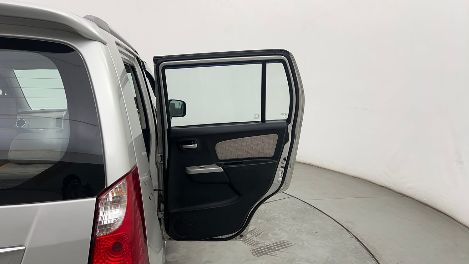 Used 2017 Maruti Suzuki Wagon R VXI Petrol Manual interior RIGHT REAR DOOR OPEN VIEW