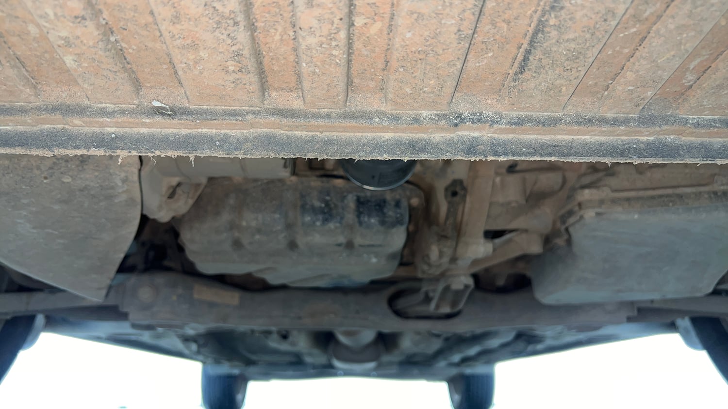 Used 2024 Volkswagen Virtus Highline 1.0 TSI AT Petrol Automatic extra FRONT LEFT UNDERBODY VIEW