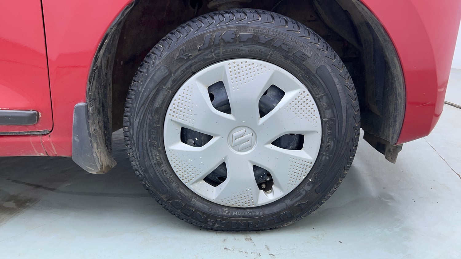 Used 2024 Maruti Suzuki Alto K10 VXi Plus AGS Petrol Automatic tyres RIGHT FRONT TYRE RIM VIEW
