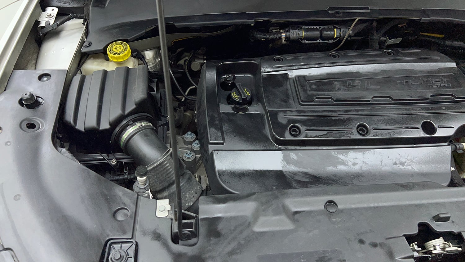 Used 2022 Jeep Compass Limited (O) 1.4 Petrol DCT Petrol Automatic engine ENGINE RIGHT SIDE VIEW