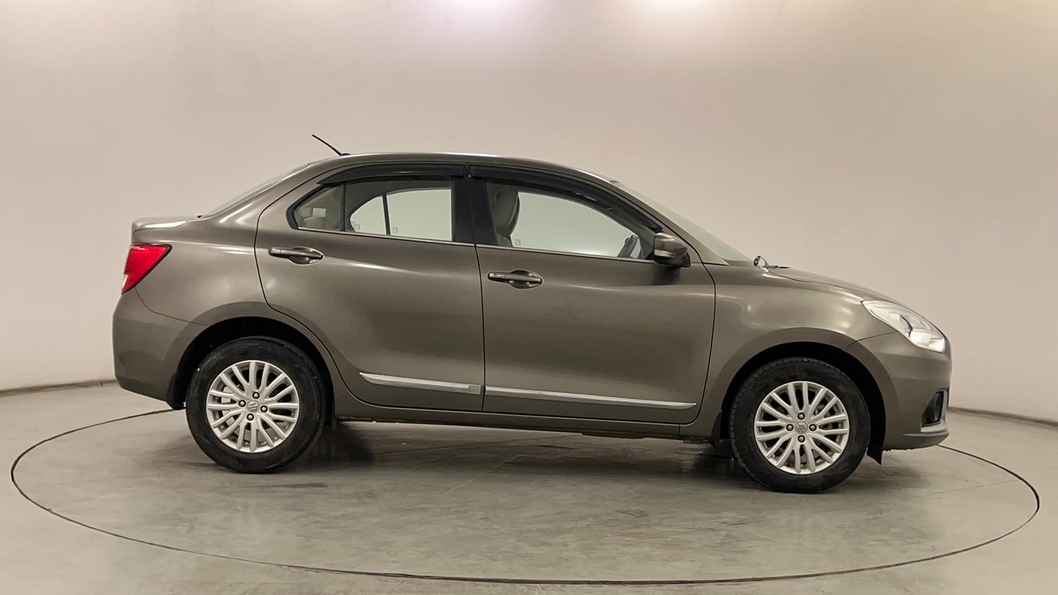 Used 2021 Maruti Suzuki Dzire ZXi AGS Petrol Automatic exterior RIGHT SIDE VIEW