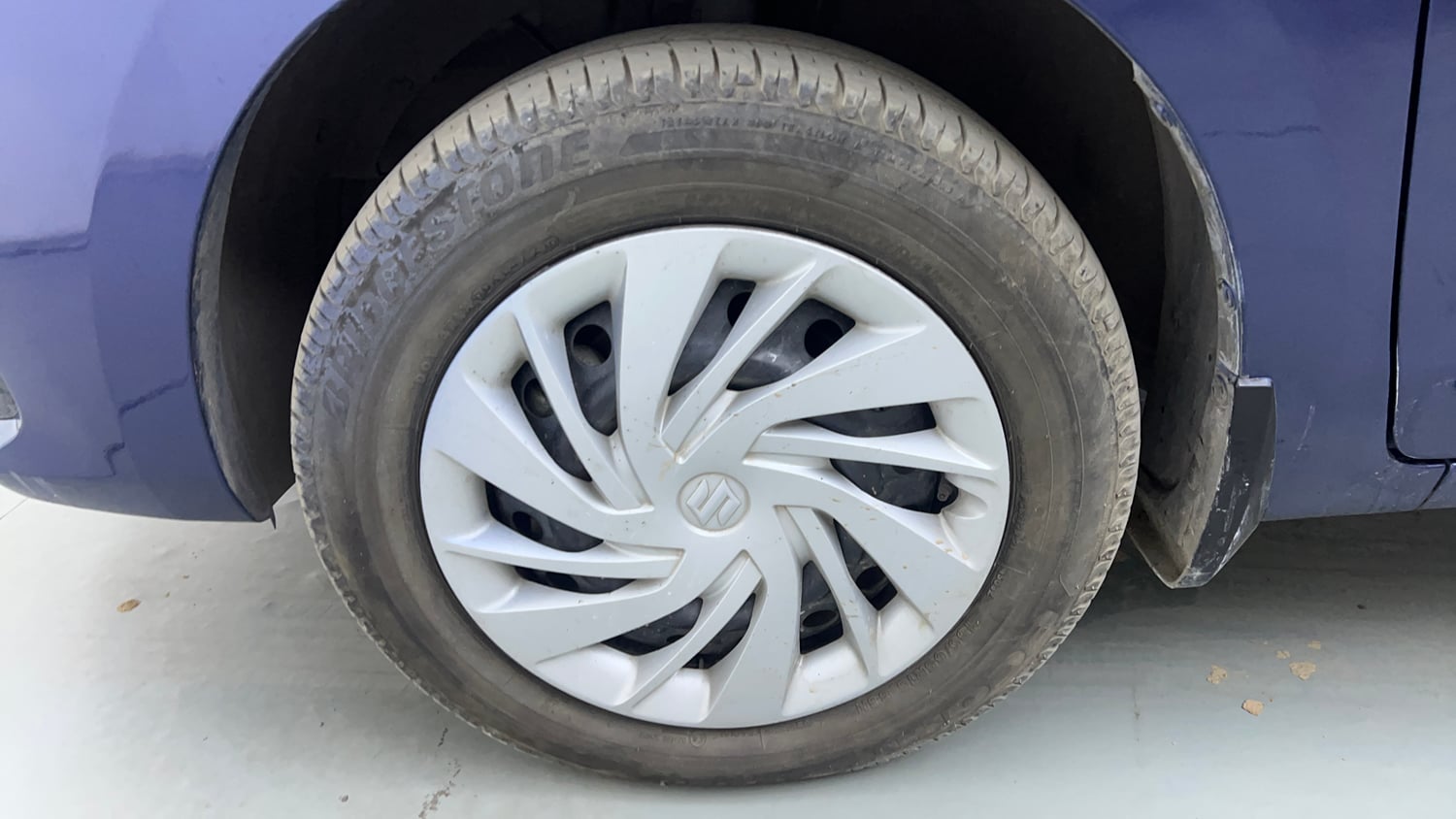 Used 2022 Maruti Suzuki New Ertiga VXi AT Petrol Automatic tyres LEFT FRONT TYRE RIM VIEW