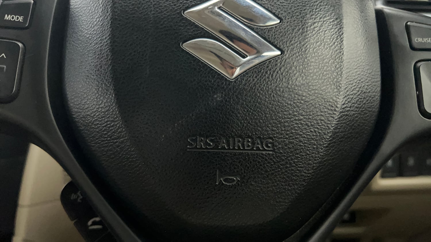 Used 2020 Maruti Suzuki Ciaz Alpha 1.5 AT Petrol Automatic top_features Airbags