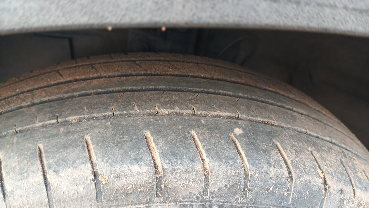 Used 2022 Hyundai Venue S 1.2 Petrol Petrol Manual tyres LEFT FRONT TYRE TREAD VIEW
