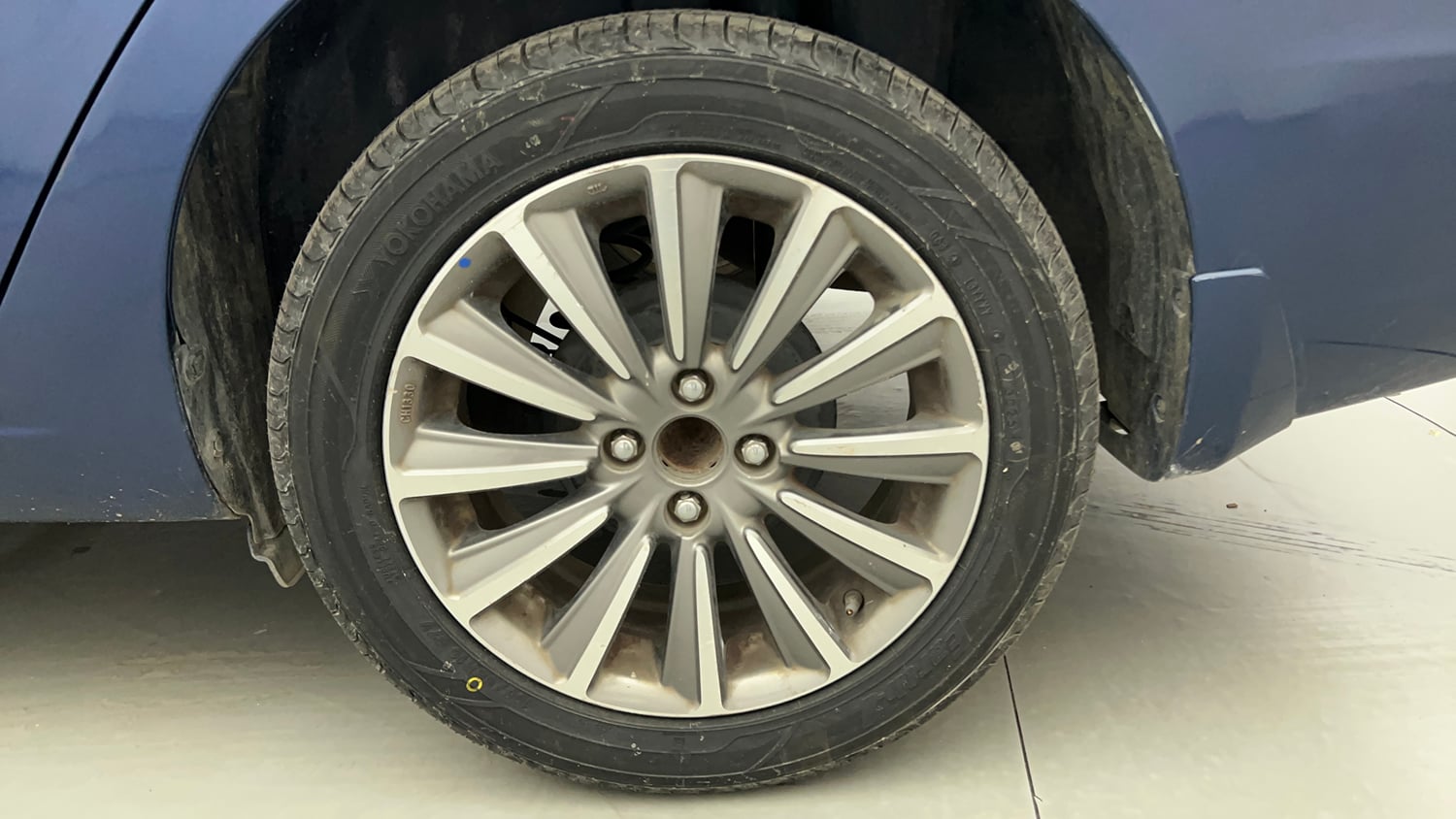 Used 2020 Maruti Suzuki Ciaz Alpha 1.5 AT Petrol Automatic tyres LEFT REAR TYRE RIM VIEW