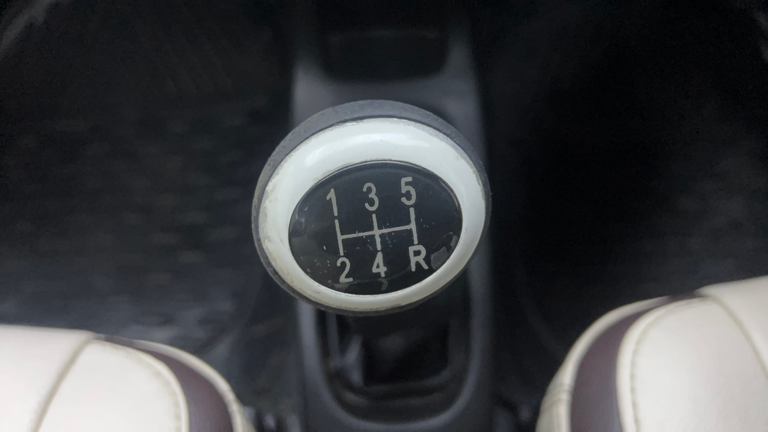 Used 2014 Maruti Suzuki Wagon R VXI Petrol Manual interior GEAR  KNOB VIEW