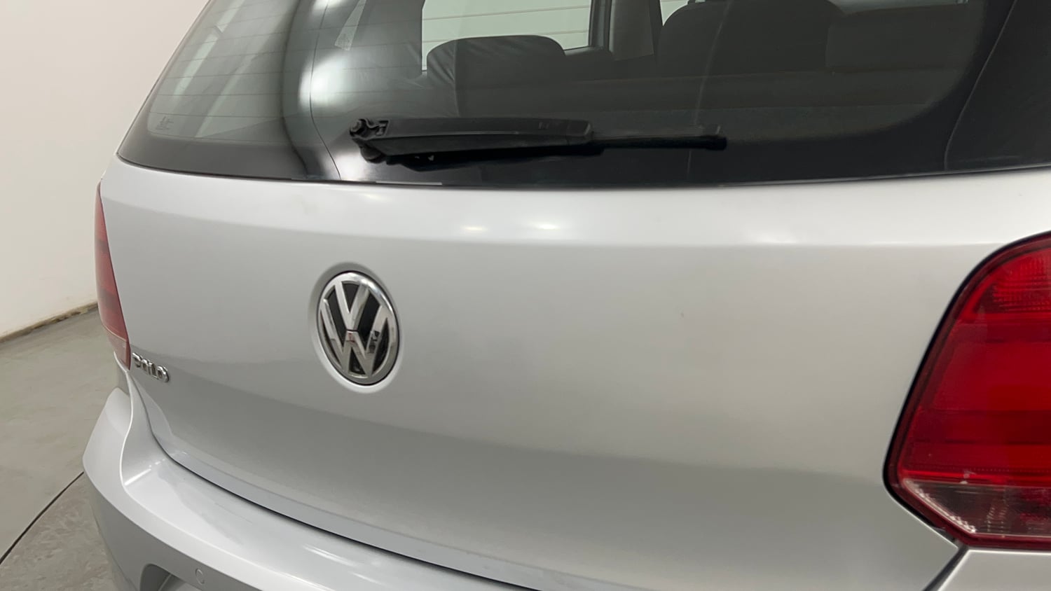 Used 2019 Volkswagen Polo Highline Plus 1.0 (P) 16 Alloy Petrol Manual dents MINOR SCRATCH